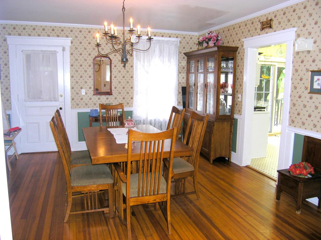 2 HACKLEBARNEY RD.