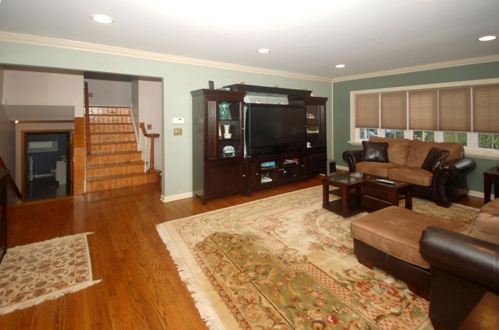 540 FOREST RD