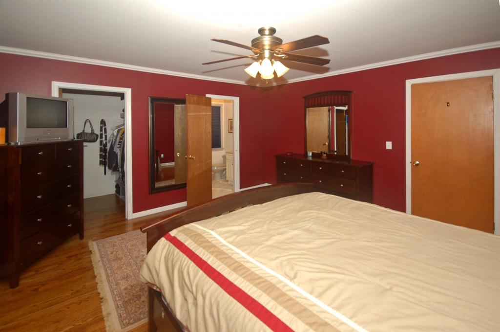 540 FOREST RD