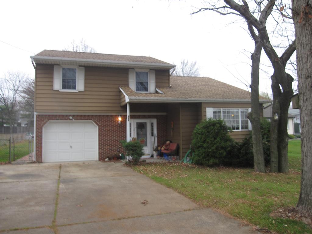 664 MAIN ST