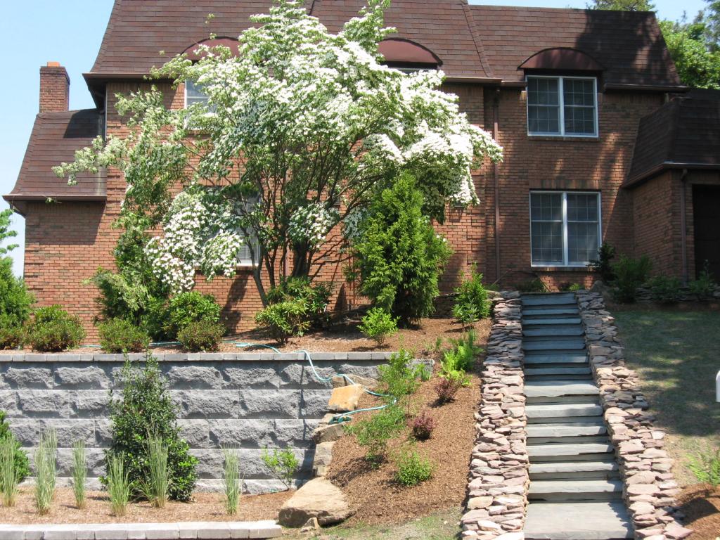 What a terrific house and a terrific deal!  Must see this home.  Owners motivated! Brand new 40' deck.   Brand new professional landscaping is absolutely stunning.  Hardwood floors throughout this home.   The kitchen is large and eat-in with french doors leading out to the over-sized deck.  Brand new gas furnace and hot wtr. heater.  Every room is large and the 5th bedroom is on the main level.  Appropriate for in-laws or au-pare.  There is abundant storage in this home. The mud room is on the first level and walks out to a brand new patio in the rear.  The basement is large and fully finished.  Very comfortable recreation room.  Terrific for entertaining large groups.  Pool Table included in the sale price!   One of the Finest Pompton Lks. Neighborhoods!