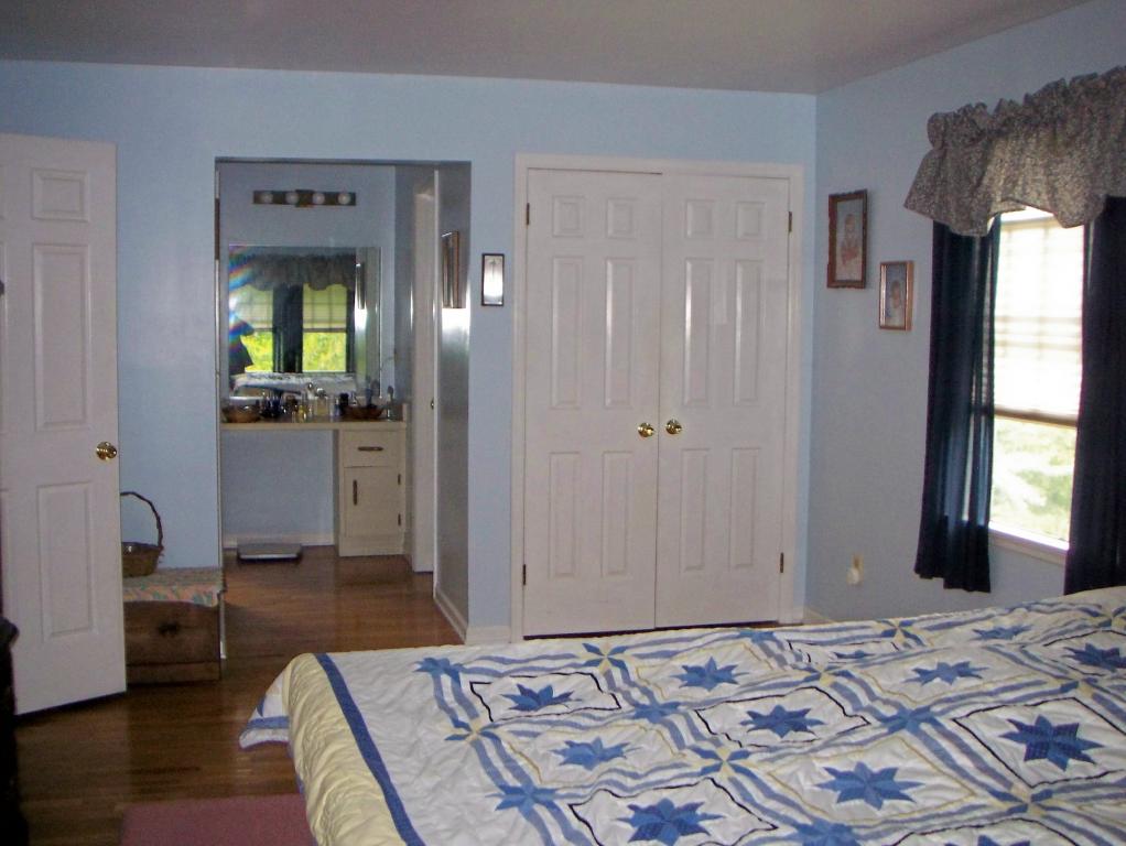 45 MARBLE HILL RD