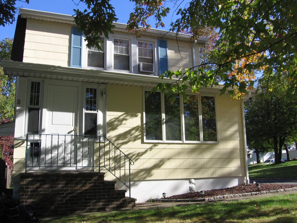 MLS #/Web ID: 2711154