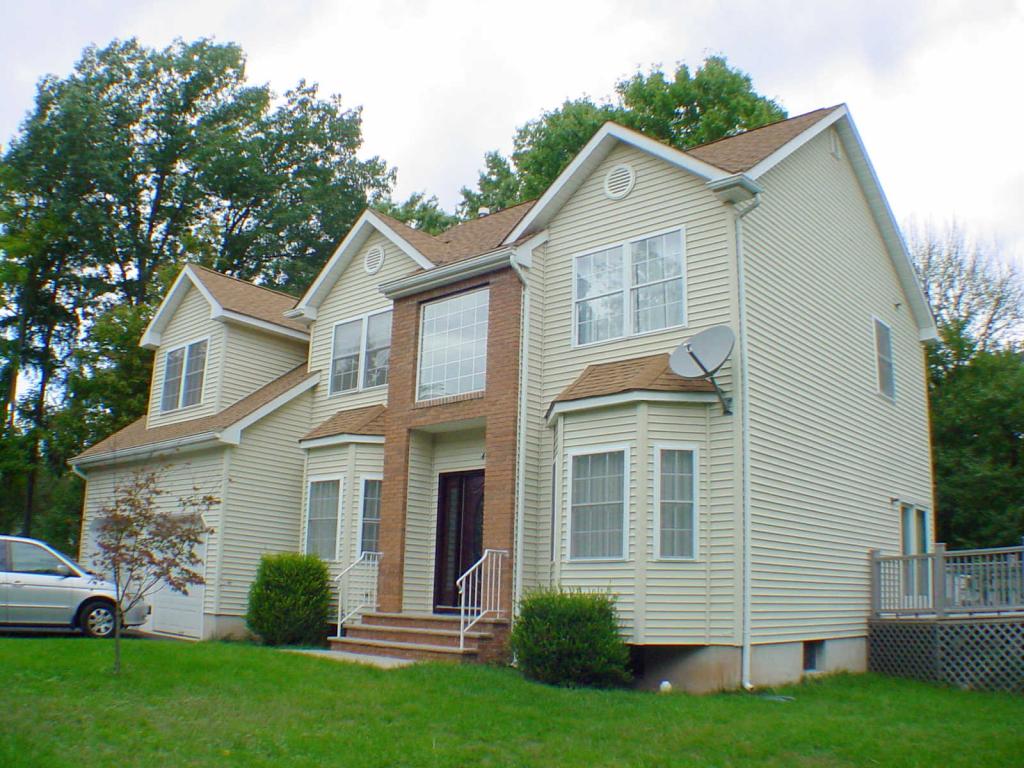 4 WILSON LN