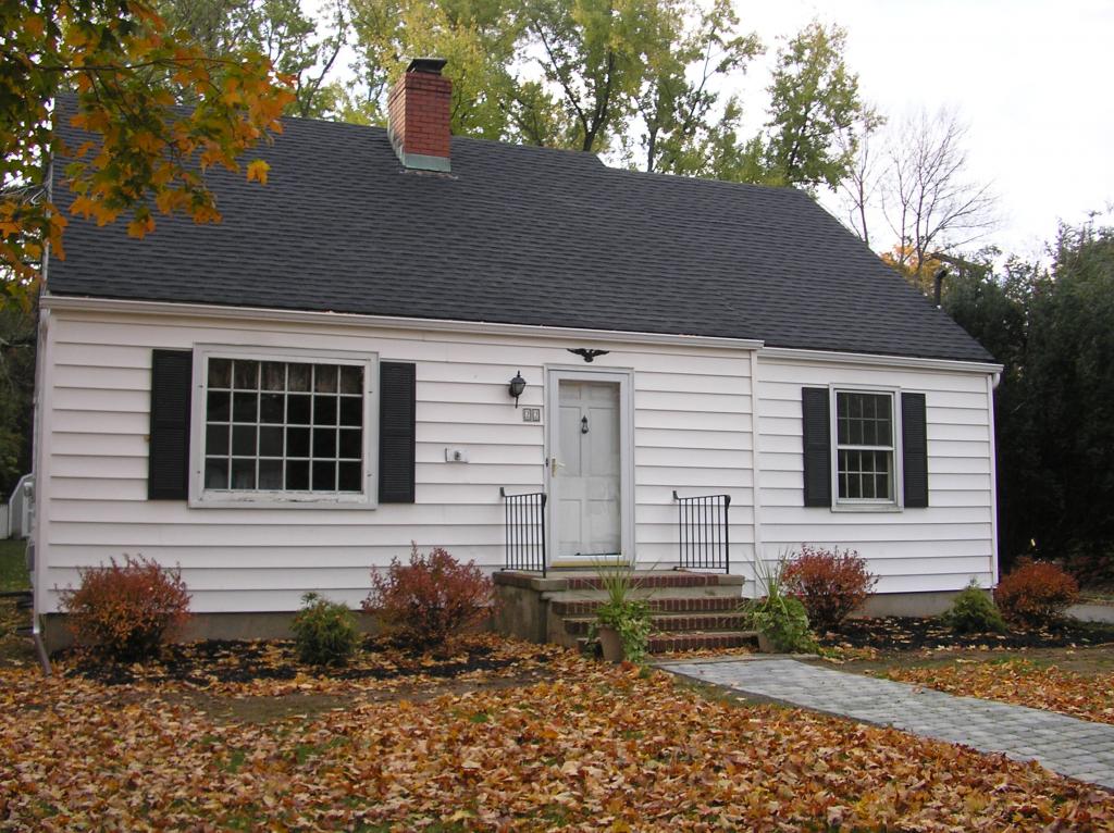 22 W. MAIN ST