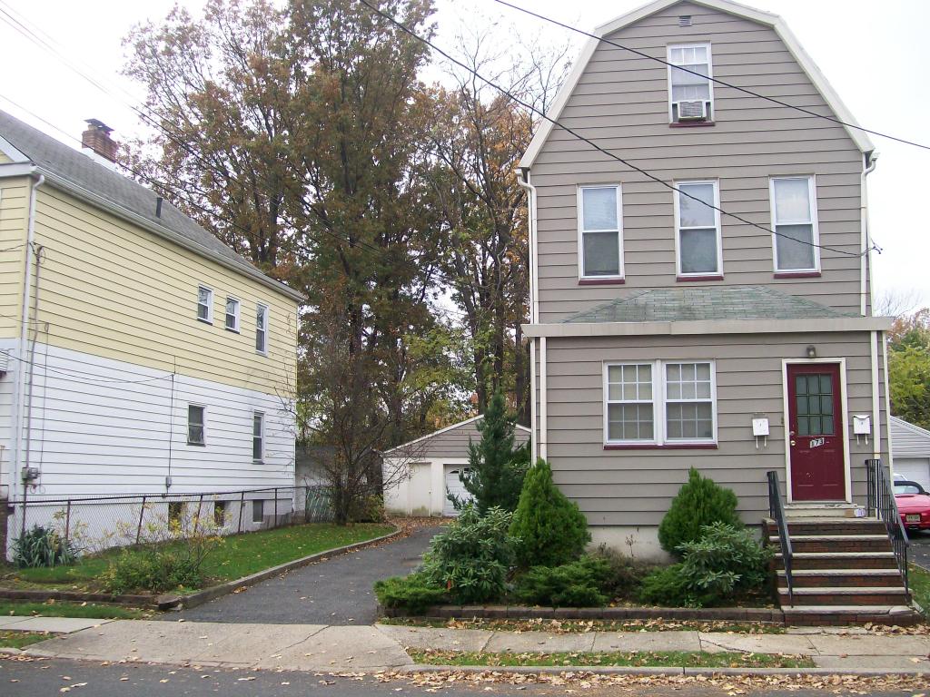 MLS #/Web ID: 2723054