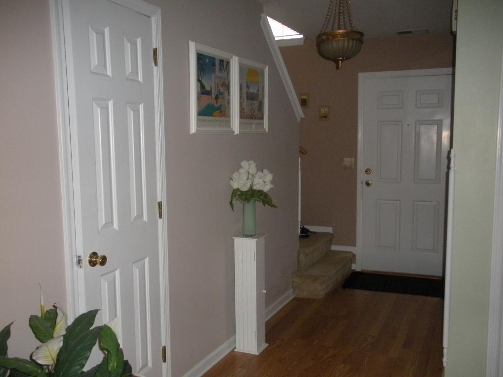 5810 TUDOR DR
