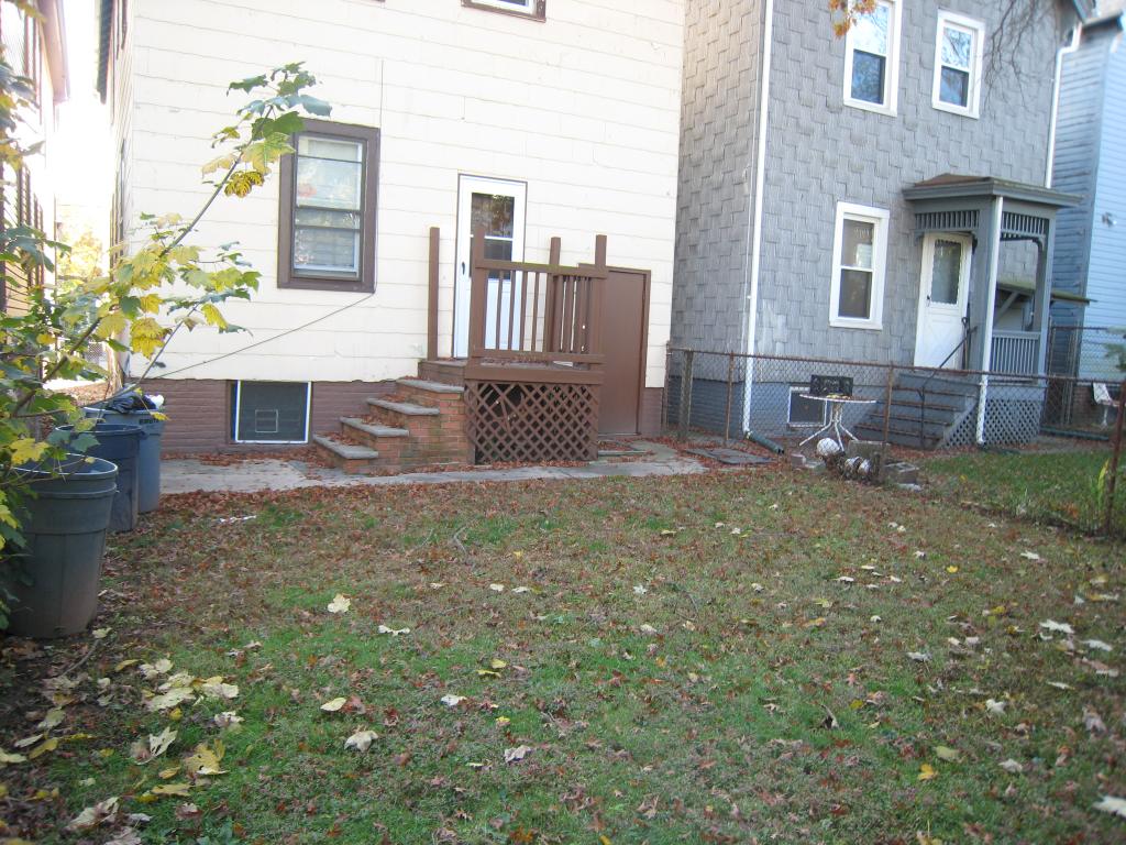 183 CHAPMAN ST