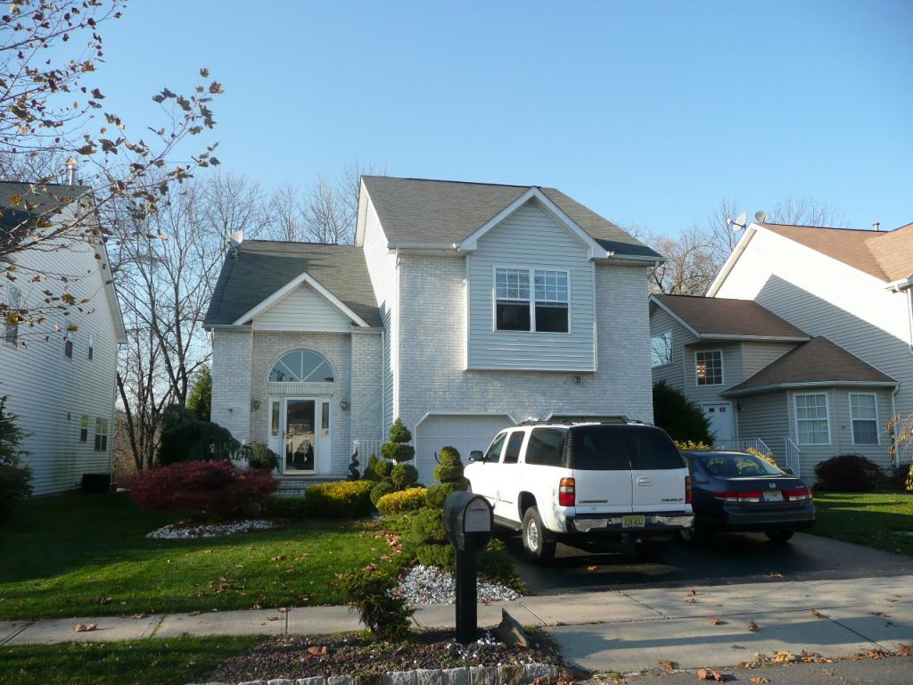 MLS #/Web ID: 2726854