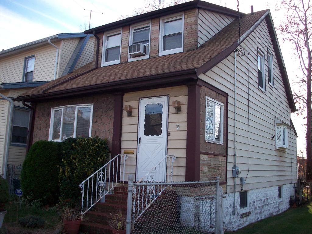 346 MARION ST