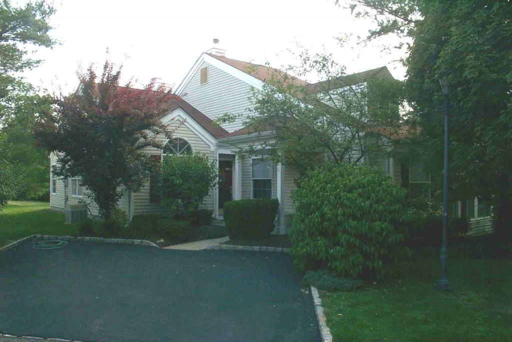 204 REED LN