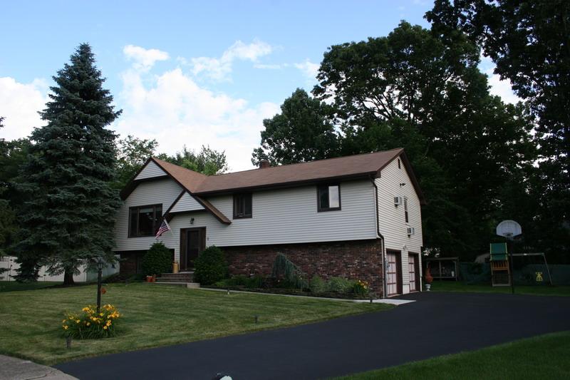 MLS #/Web ID: 2729954