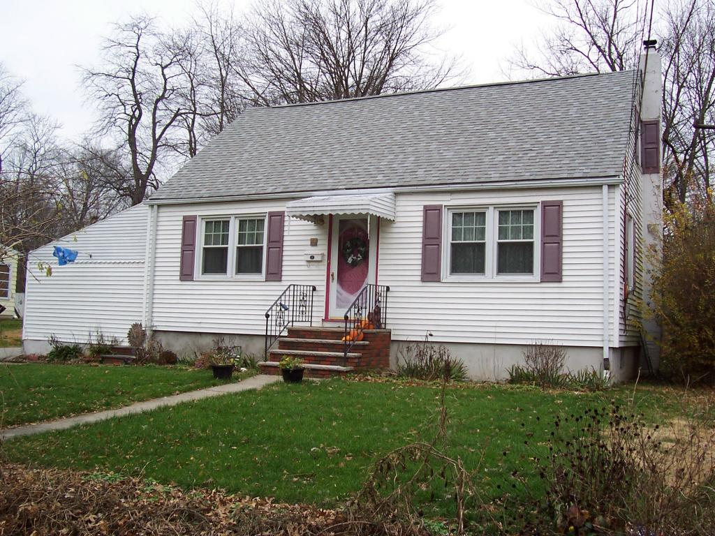 44 OAK ST