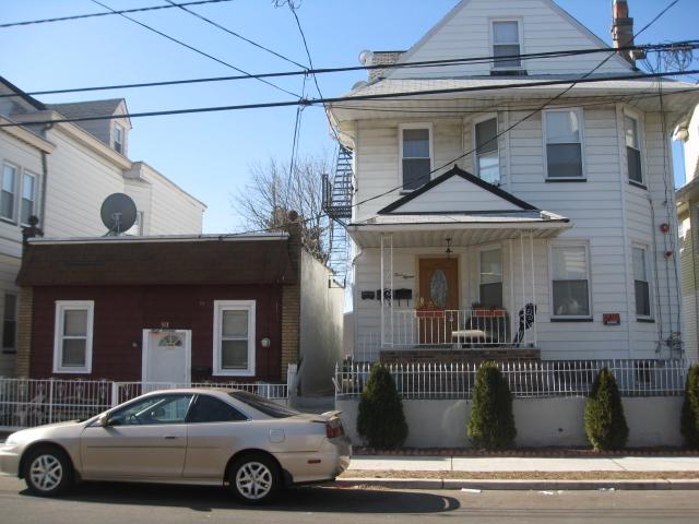 315 W CLINTON ST