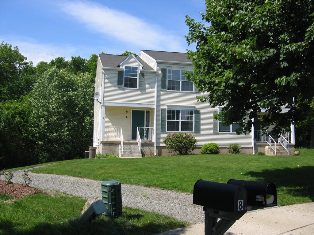 6 WESTMINSTER DR