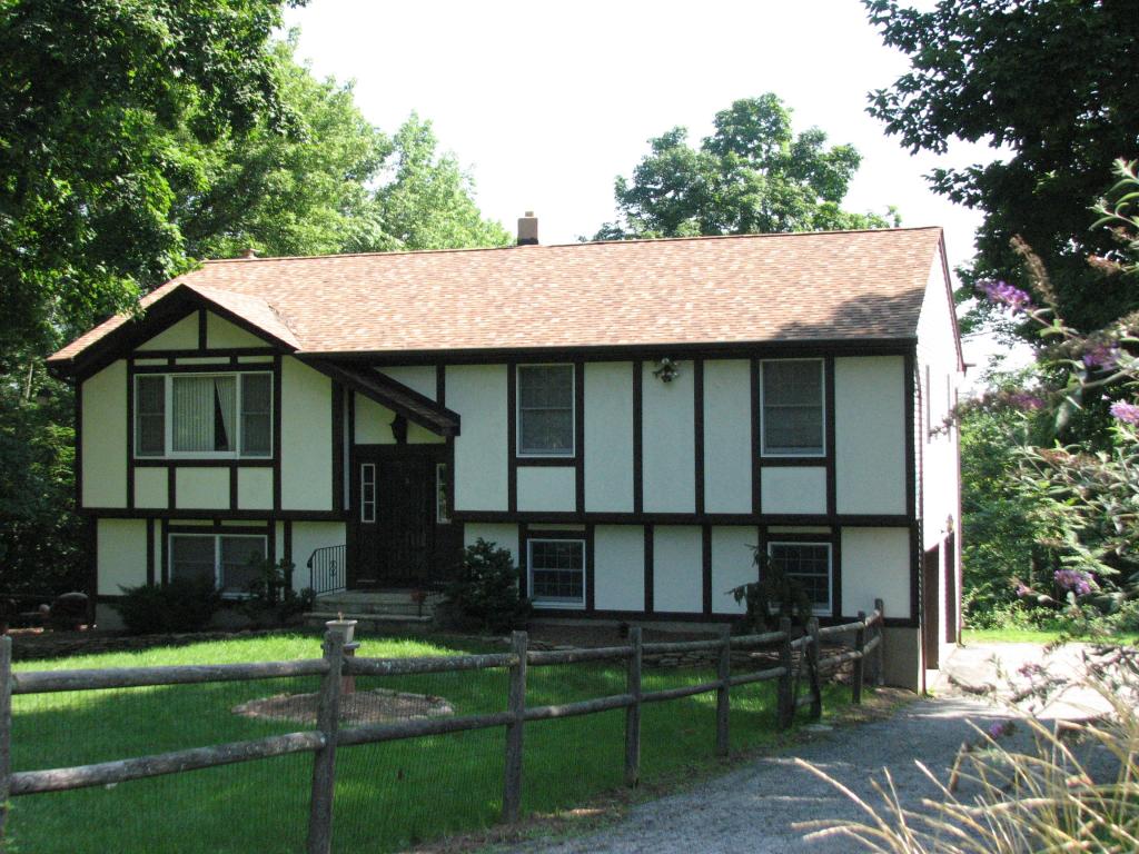 15 Meadowlark Drive