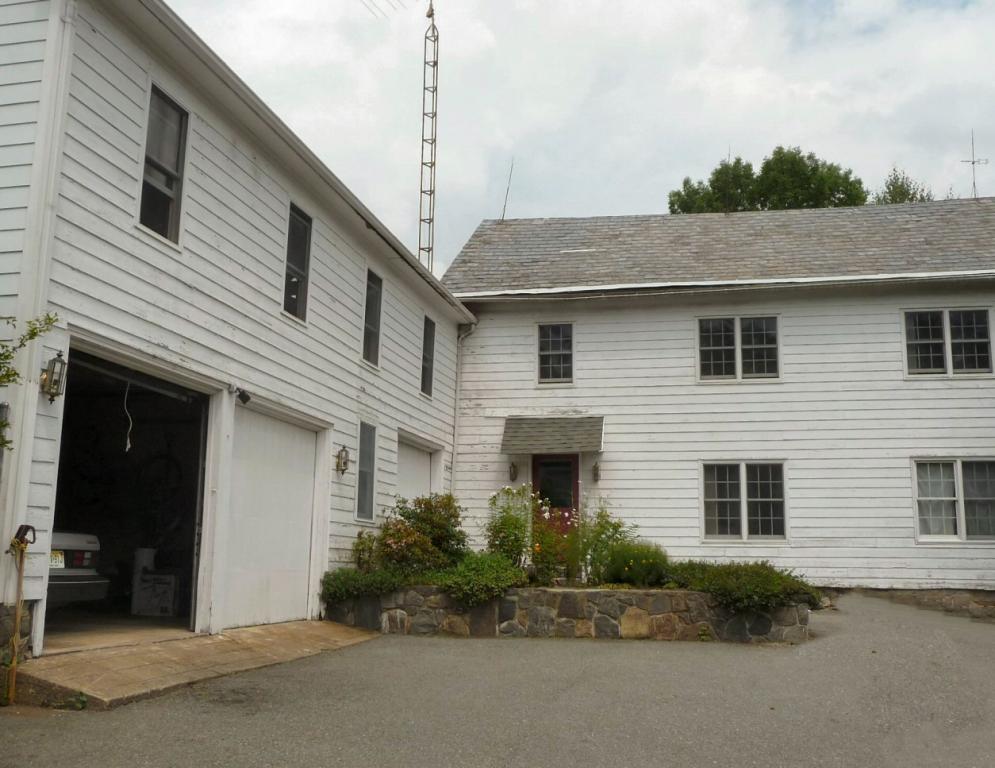 MLS #/Web ID: 2707955