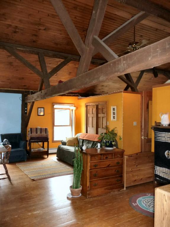 MLS #/Web ID: 2707955