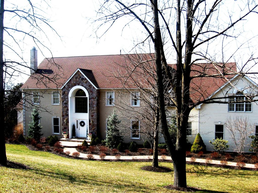 10 BLUE CLIFF DR