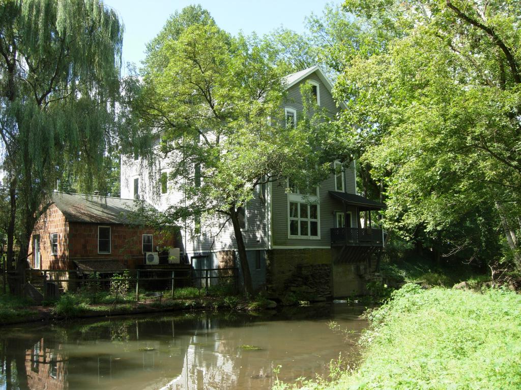 357 THREE BRIDGES RD