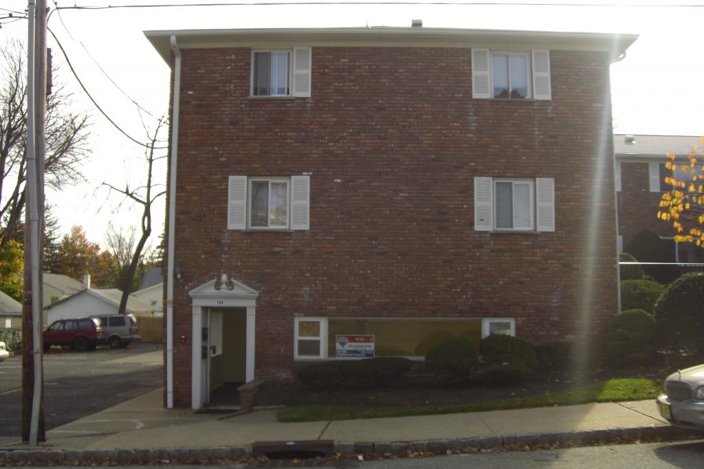 MLS #/Web ID: 2721555