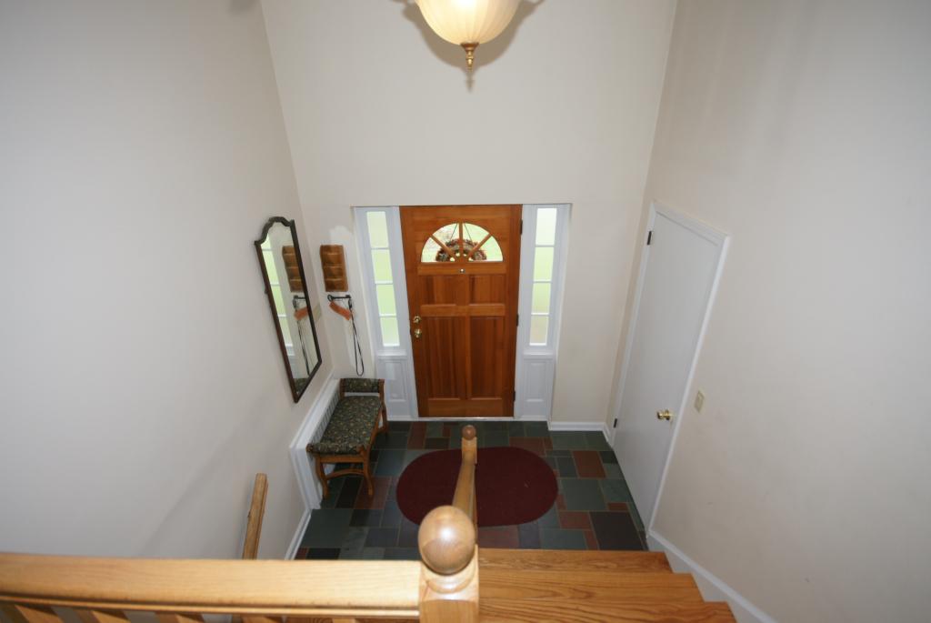 5 MANOR DR