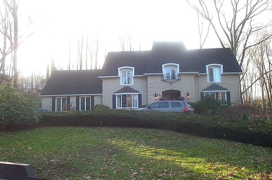 MLS #/Web ID: 2728555
