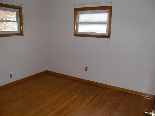 MLS #/Web ID: 2595556