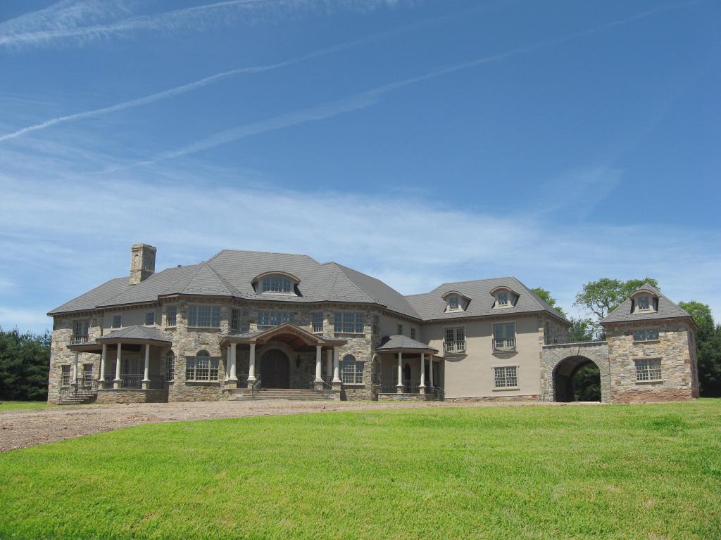 236 Long Hill Road