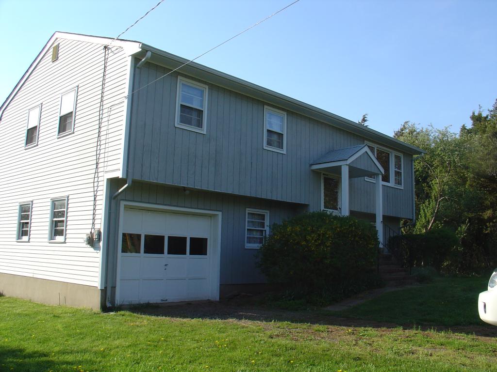 728 OLD FARM RD
