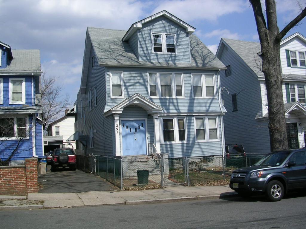 289-291 Pomona Ave