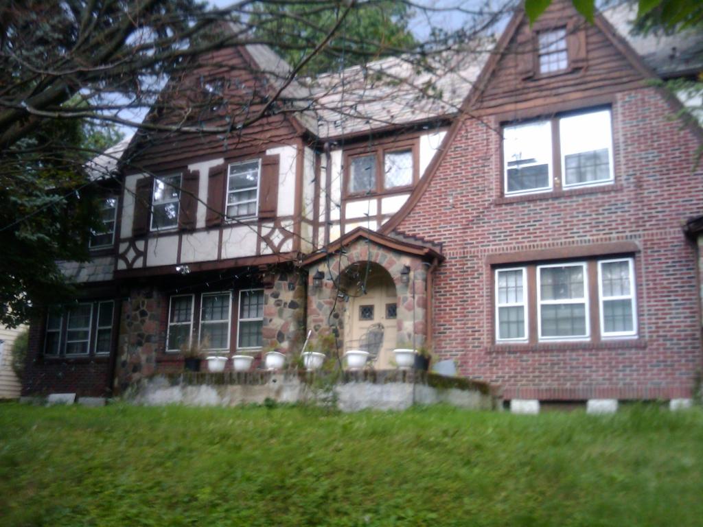 MLS #/Web ID: 2692356