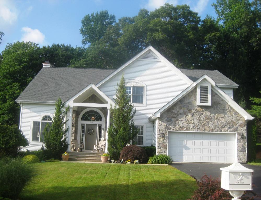 28 RAMAPO MT DR