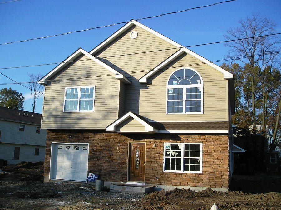 MLS #/Web ID: 2701756