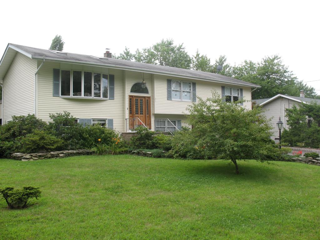MLS #/Web ID: 2706456