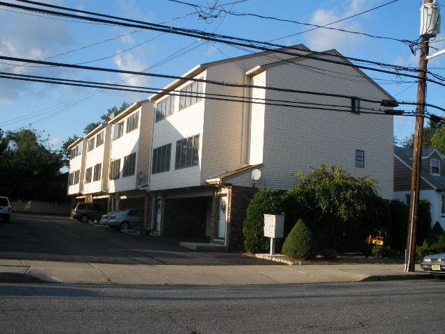 MLS #/Web ID: 2714456