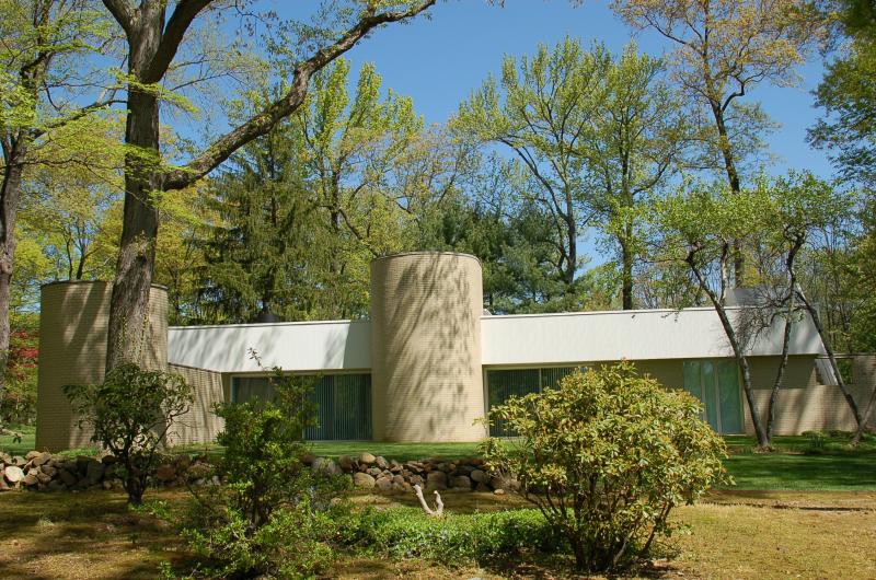 183 DEVON RD