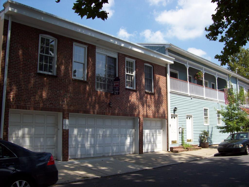 171 N UNION ST