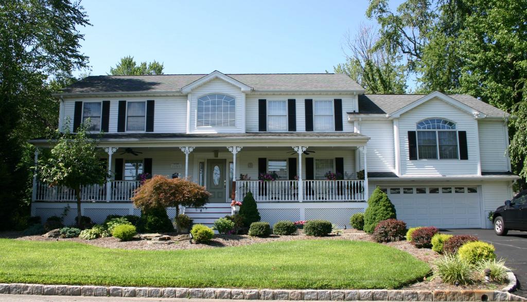 MLS #/Web ID: 2724356