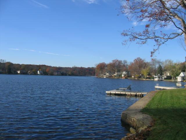 MLS #/Web ID: 2724856