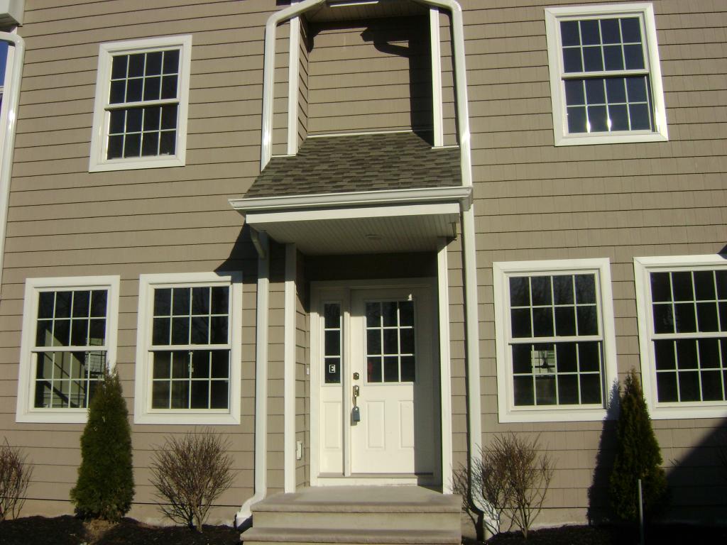 MLS #/Web ID: 2654157