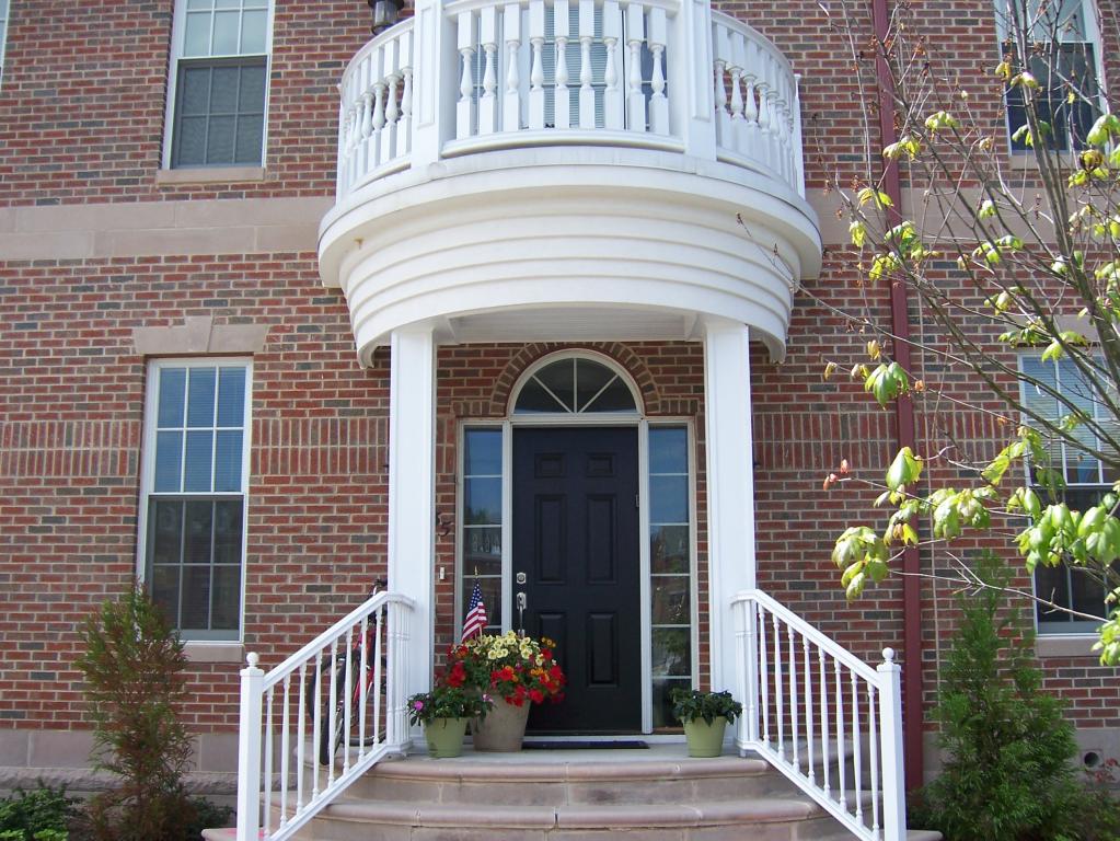 35 Carillon Circle