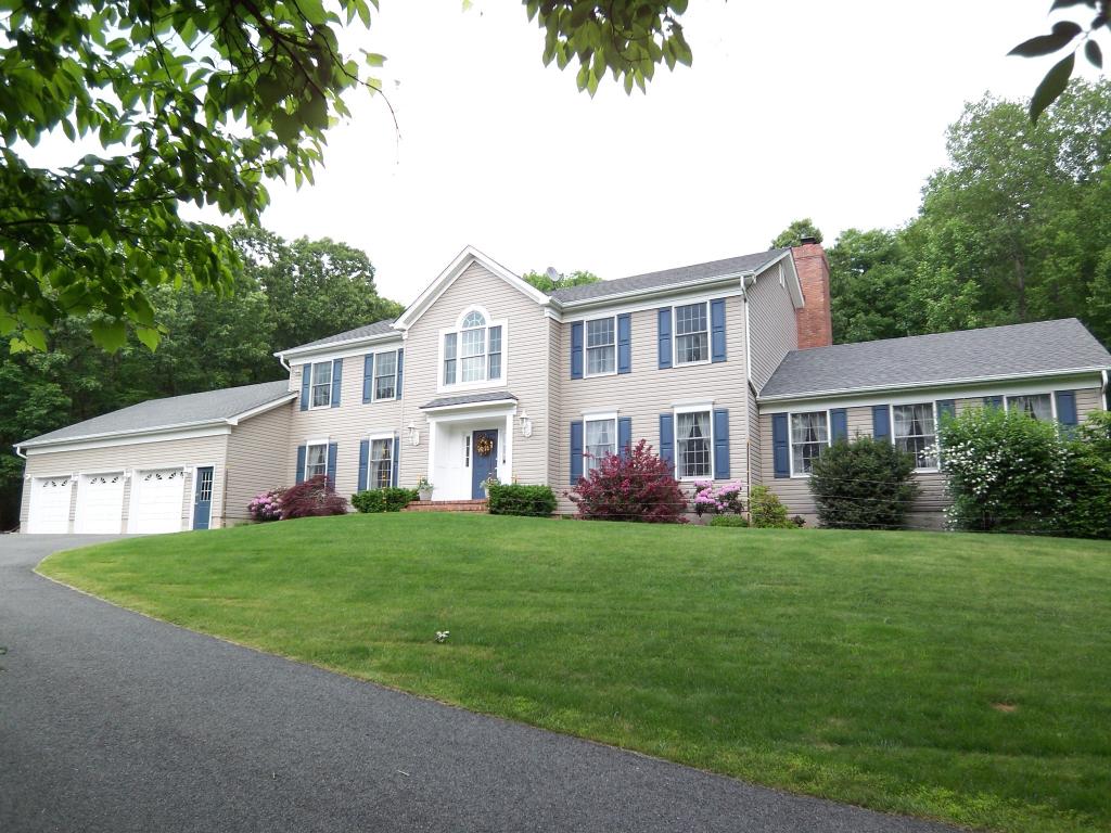 MLS #/Web ID: 2688857