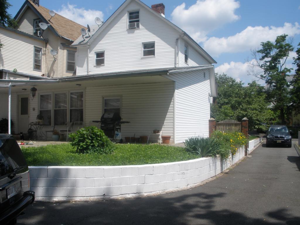MLS #/Web ID: 2696857