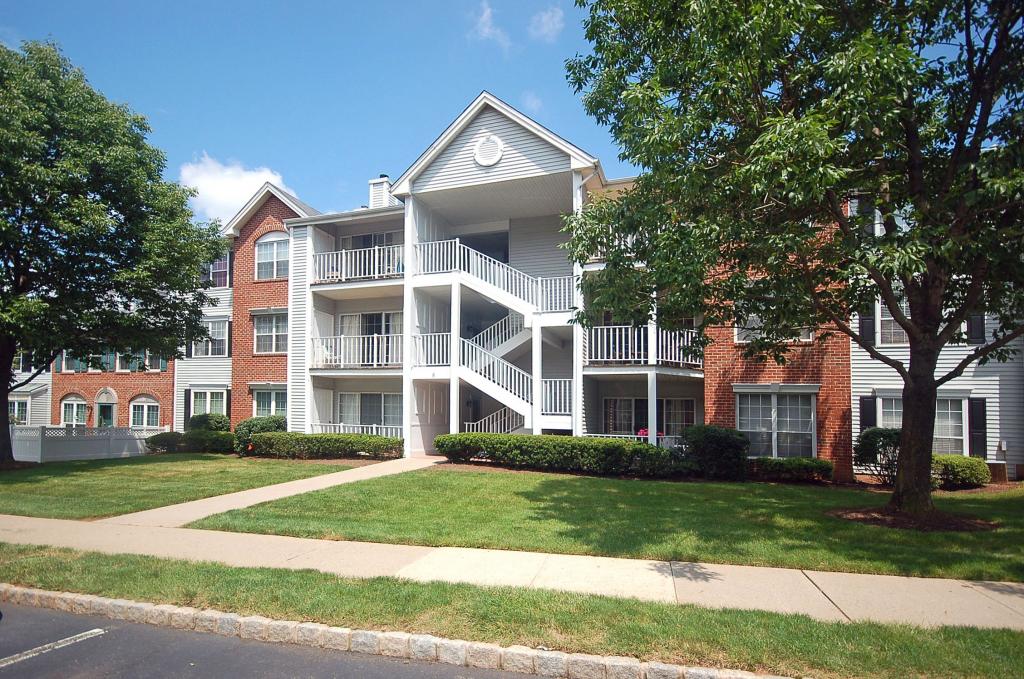 807 Breckenridge