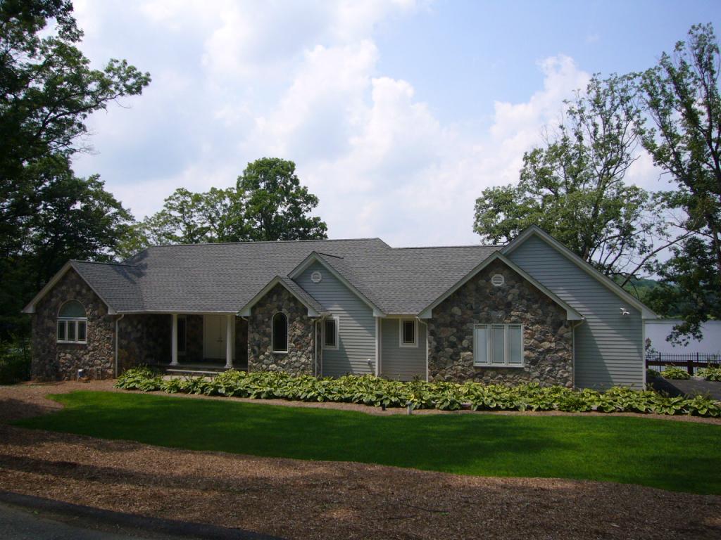 MLS #/Web ID: 2702257