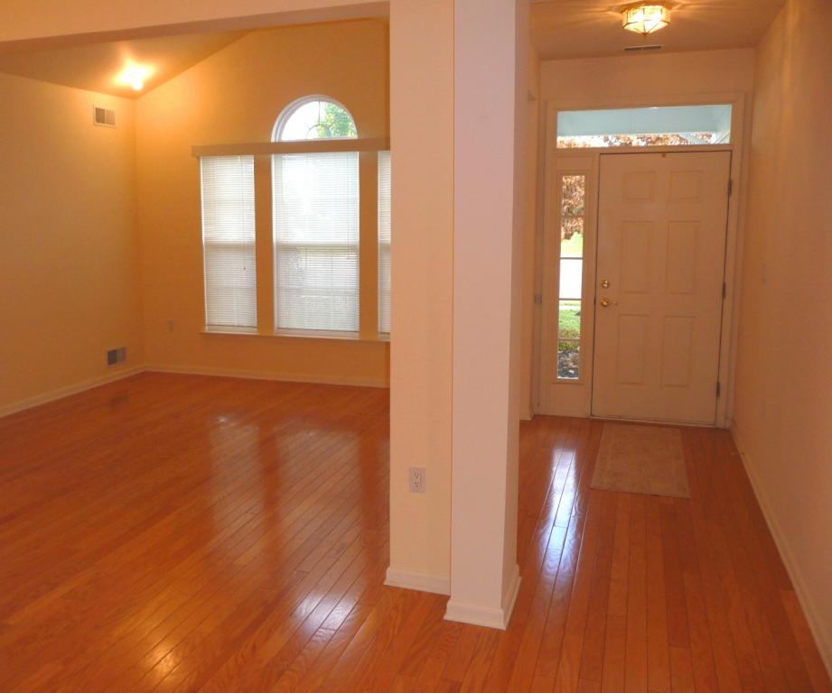 MLS #/Web ID: 2713657