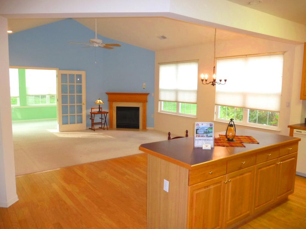 MLS #/Web ID: 2713657