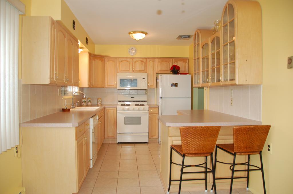 MLS #/Web ID: 2725357