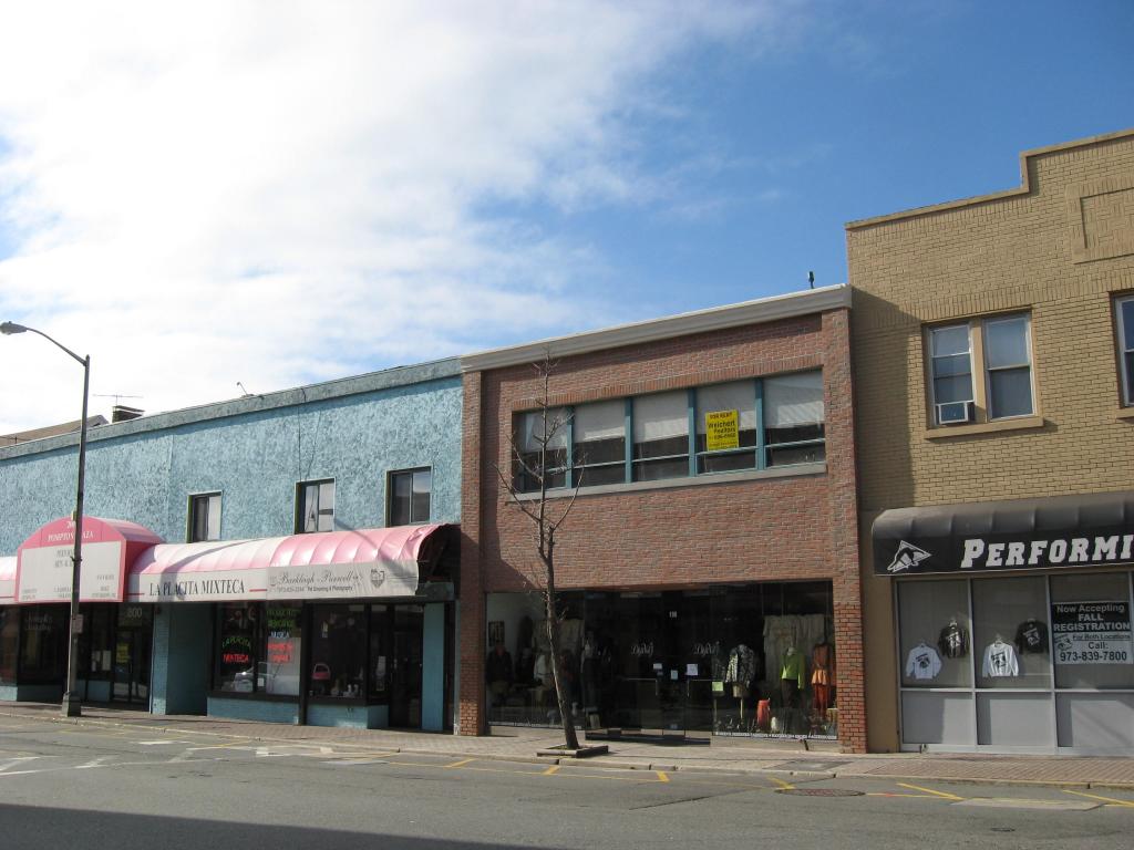 200 WANAQUE AVE